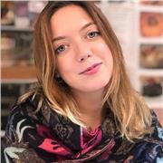 Insegnante di greco per studenti delle superiori e dell'università